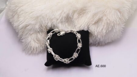 Bracelet 17