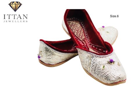 Royal Silver Crest Jutti